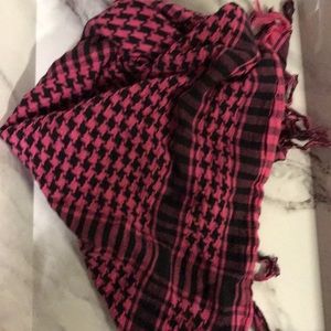 Square pink and black scarf Tichel snood w/ fringe